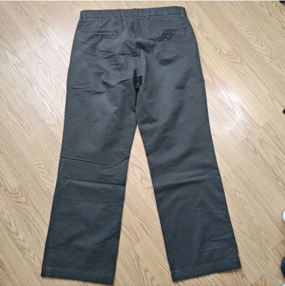 Dockers D3 Classic Fit Men's Olive Army Green Chinos 33x30 Cotton